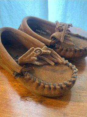 Minnenonka Kilty Toddler Sz 7 Brown Suede Moccasins with Fringe